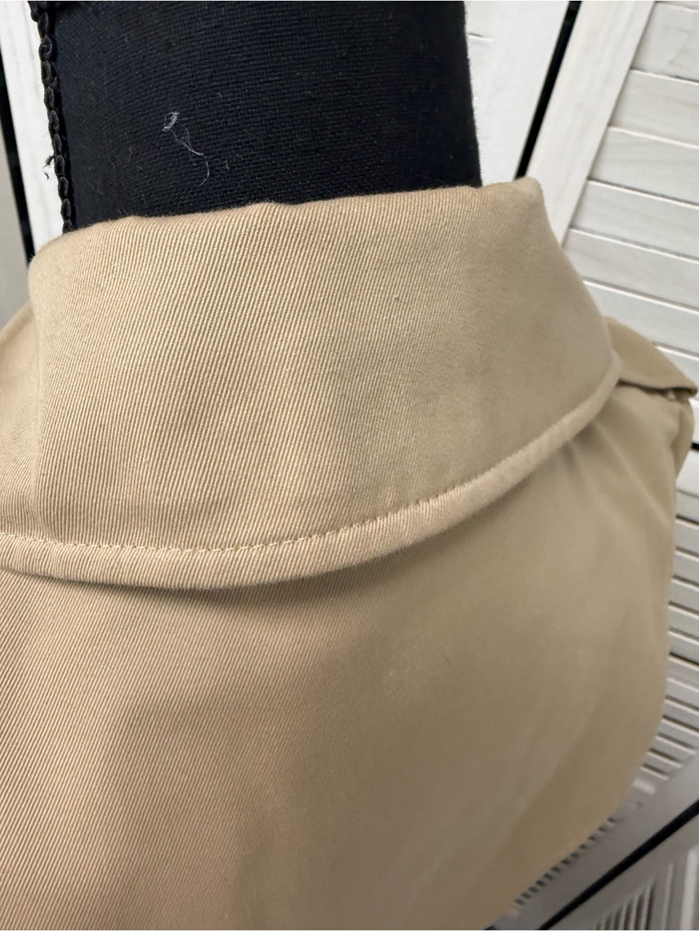 Burberry Honey-Beige Chelsea Heritage Trench Coat with Belt - Picture 10 of 16